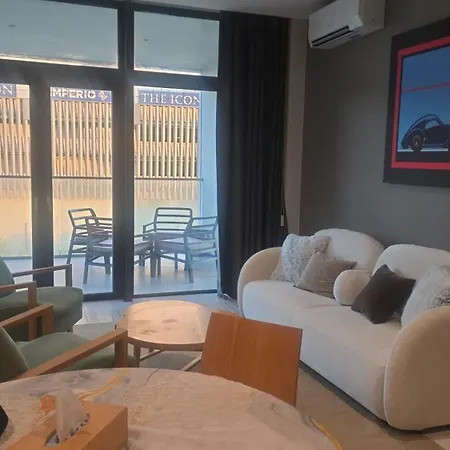 The Only Luxury * 利马索尔